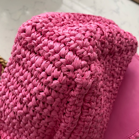 YSL medium Niki pink raffia shoulder bag - Picture 10 of 17